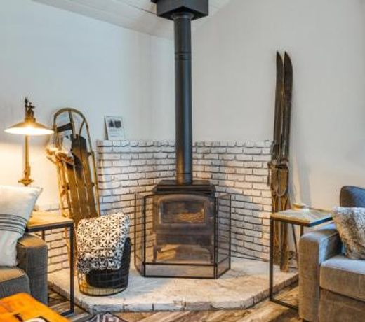 Chic and Modern Cabin Escape by Pinecrest Lake