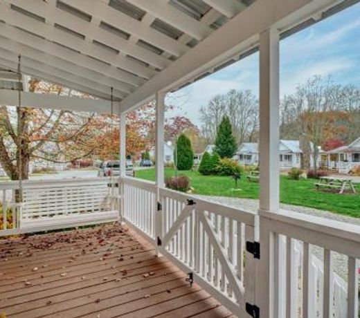 Linville River Cottage - steps away from the banks