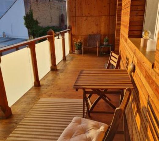 Art Gallery Apartment