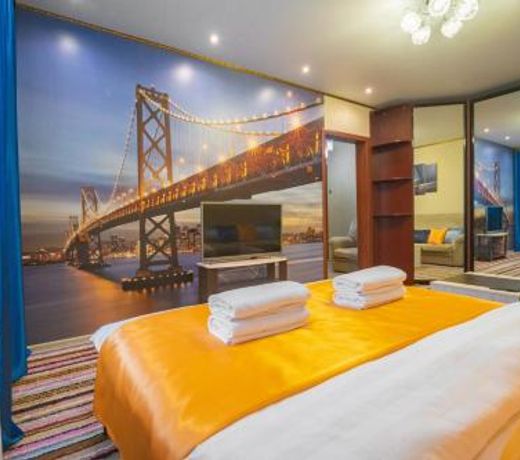 Five Stars with a view of the Ob