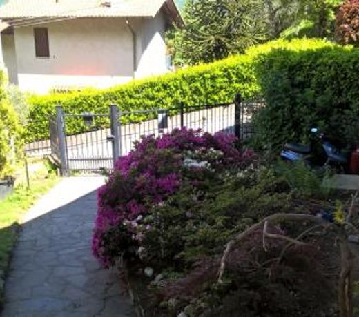 BaDe house