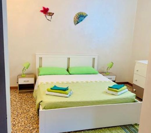 Green Apartment