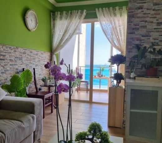 Seaview Luxury Apartment