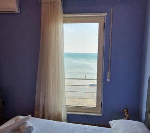 Seaview Luxury Apartment