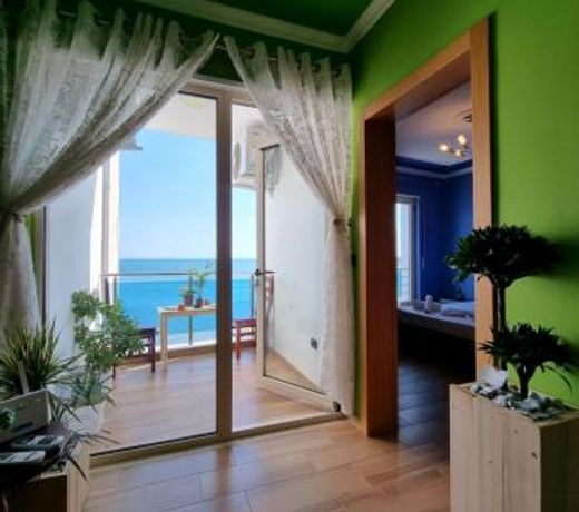 Seaview Luxury Apartment