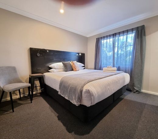 Blue Wren Lodge Waratah