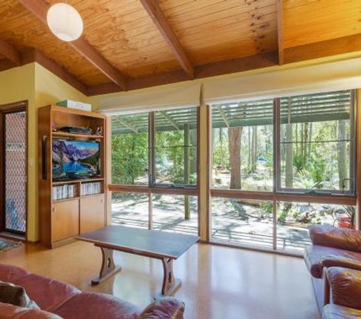 Caseys Pet Friendly Beach Cottage