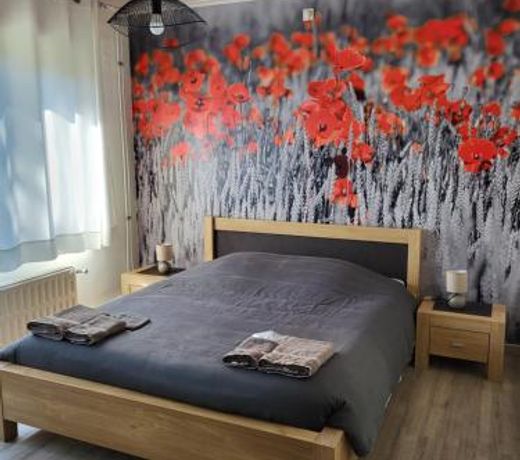 Mary's Poppies - Bed & Breakfast