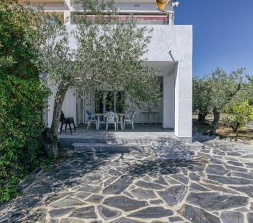 Apartamento pie de jardín en Roses