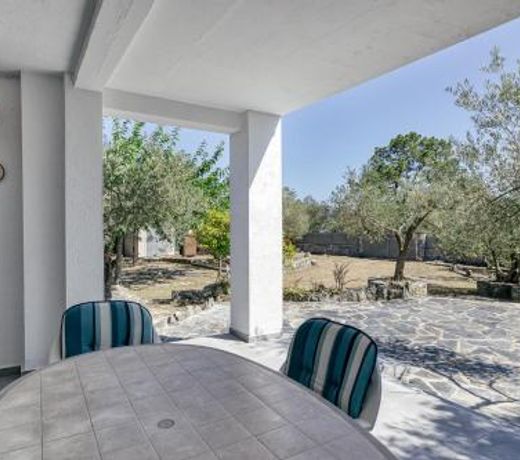 Apartamento pie de jardín en Roses