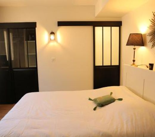 Le Floreal, great quiet appt in very town center