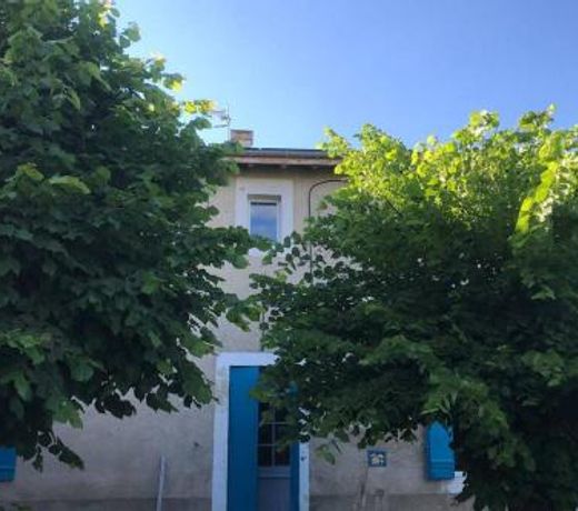 MAISON RESTAUREE 6 PERSONNES AU COEUR DU PERIGORD
