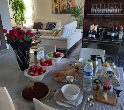 Parisian Sparkle Retreat
