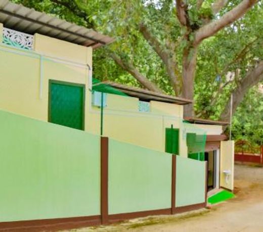 OYO 77896 Darshini Homes