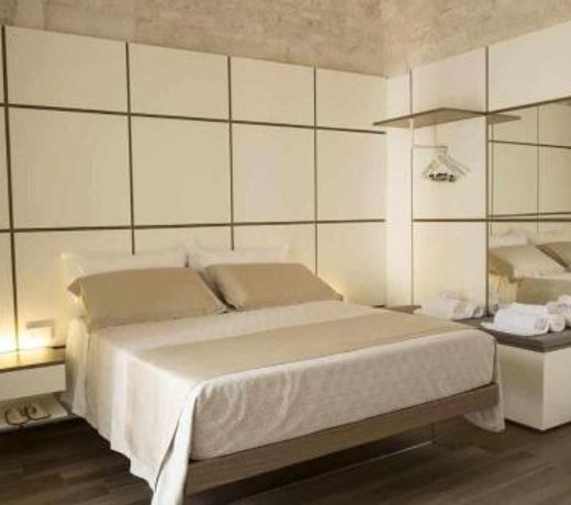 Ulivi Bianchi Luxury Home in Puglia