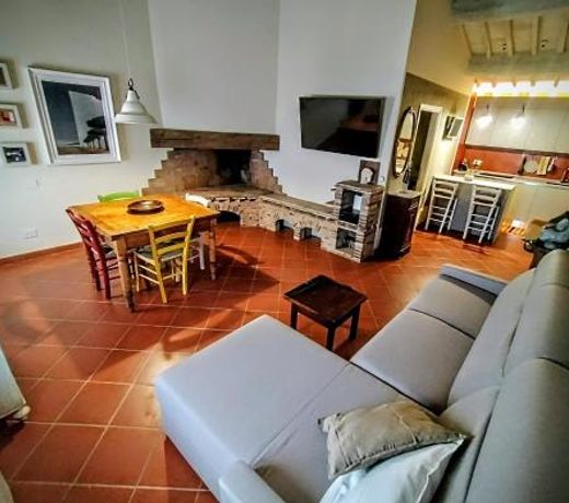 Castelfalfi Art Apartment