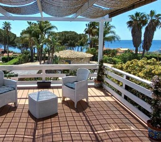 Appartamentino in villa a 2 passi dal mare