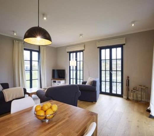 Reetland am Meer - Superior Reetdachvilla mit 2 Schlafzimmern F01