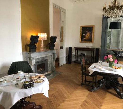 Aux Marquises