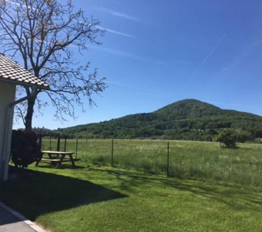 GÃ®te meuble avec vue sur la Montagne