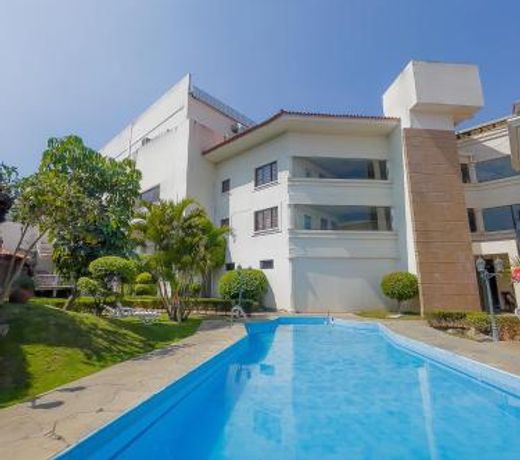 AVANTI HOTEL & CONVENTION CENTER