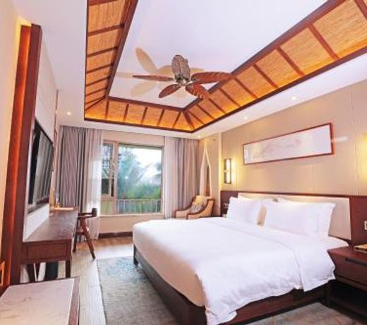 Laniakea Hot Spring Resort