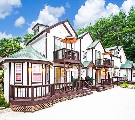 Gangneung Gyeongpo Awoolim Pension