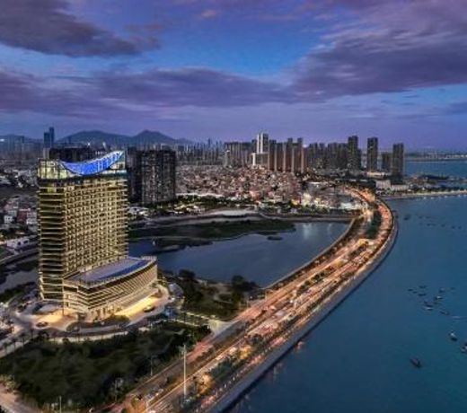 Crowne Plaza Xiamen Jimei Seaview, an IHG Hotel-Free Mini Bar