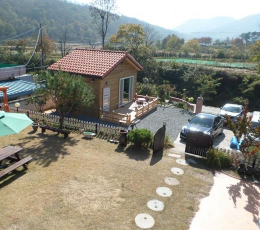 Gyeongju Chueoksogui Pension