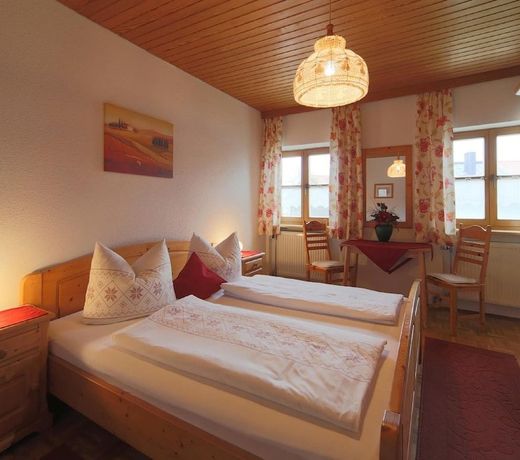 Pension Zum Lebzelter