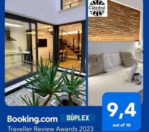 DÃPLEX completo con patio en centro histÃ³rico LA CATEDRAL ALOJAMIENTOS