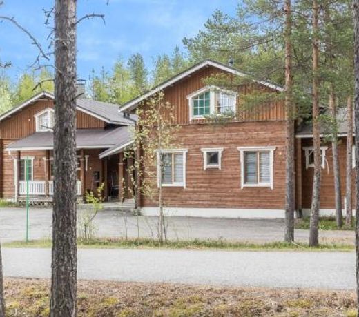 Holiday Home Lauri 4 iso by Interhome