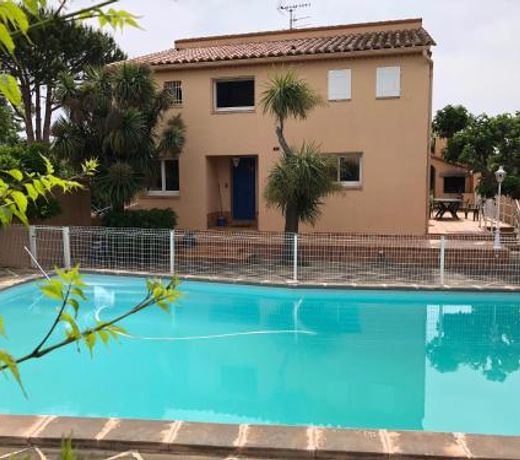 BELLE VILLA AVEC PISCINE