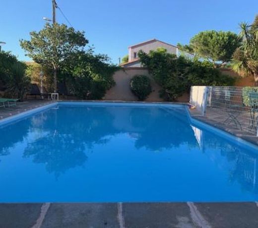 BELLE VILLA AVEC PISCINE