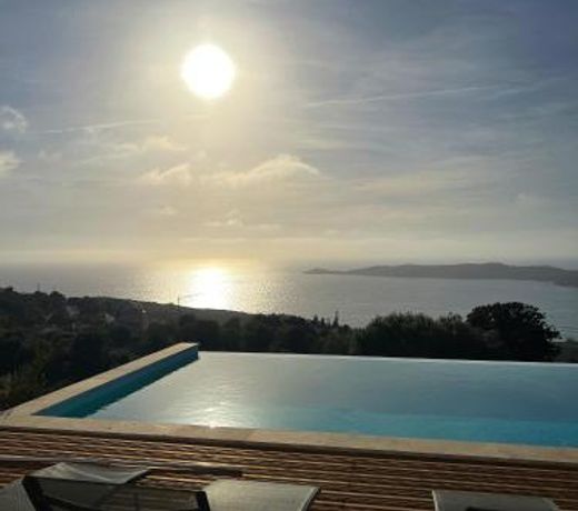 Villa Cargese