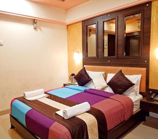 Hotel Poonam