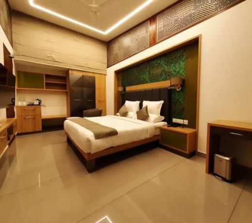 Lago Leisure Resort & Spa
