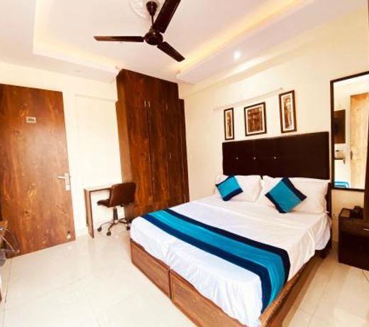 Hotel Admire Inn "Atta Market, Noida Sector 18"
