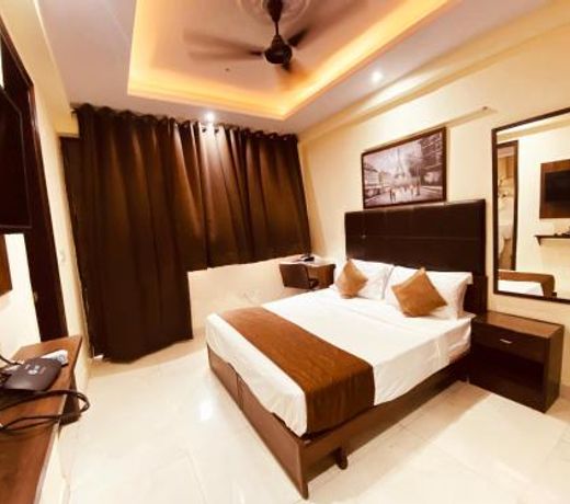 Hotel Admire Inn "Atta Market, Noida Sector 18"