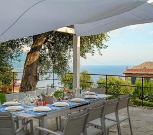 VILLA SCIROCCO 10&2, Emma Villas