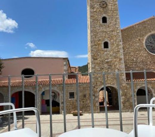 The Square Cannigione
