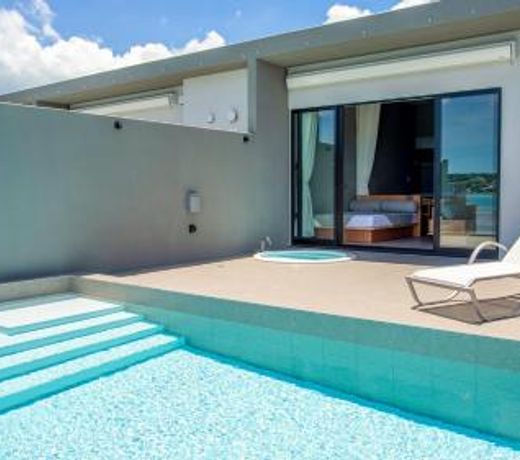 Feliz Villa Suite Kourijima View