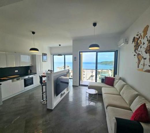 Modern Top Floor Sea View 3BR with Pools, Spa & Fitness