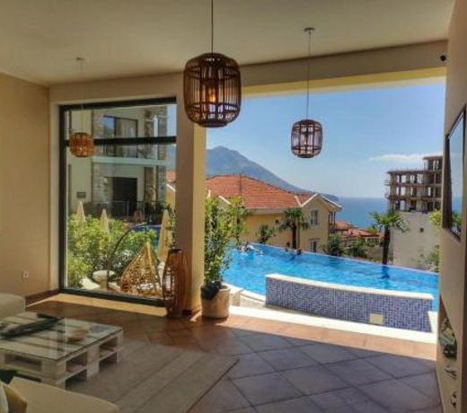 Modern Top Floor Sea View 3BR with Pools, Spa & Fitness