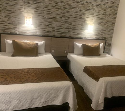 Hotel Don Carlos