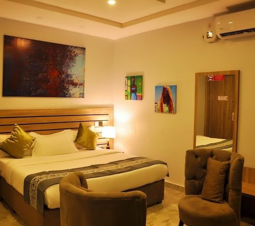 Moz One Executive Guest Rooms Hombori