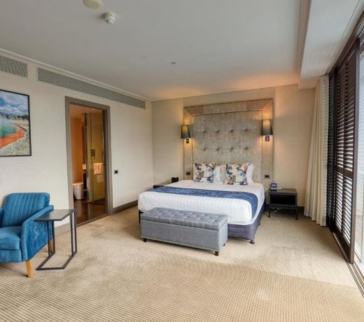 Marsden Viaduct Hotel
