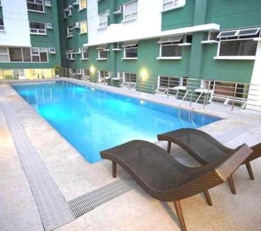 Gilmore Tower Suites By SMS Hospitality