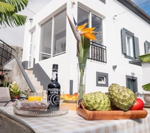 Isabela House
