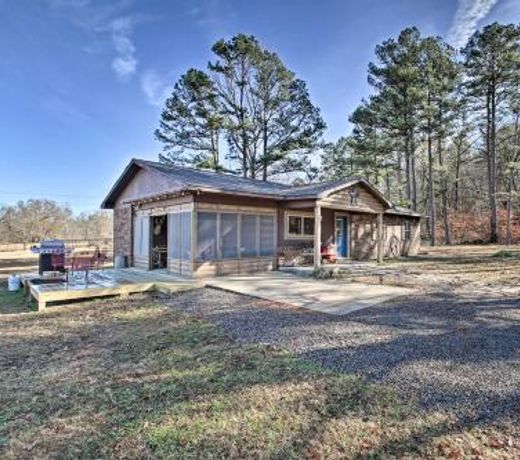 Secluded Boles Home Near River Pets Welcome!